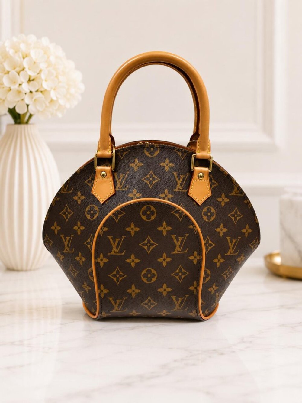 Authentic Louis Vuitton Ellipse PM Monogram Canvas Handbag